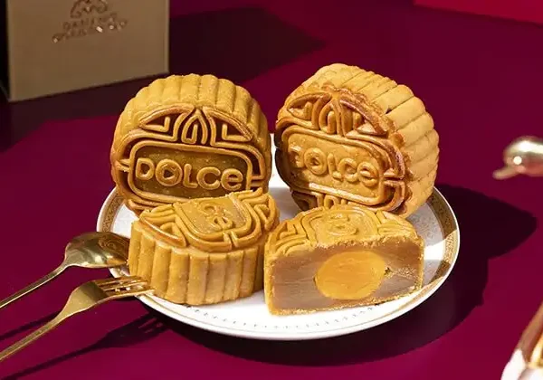 Bánh trung thu khách sạn Dolce