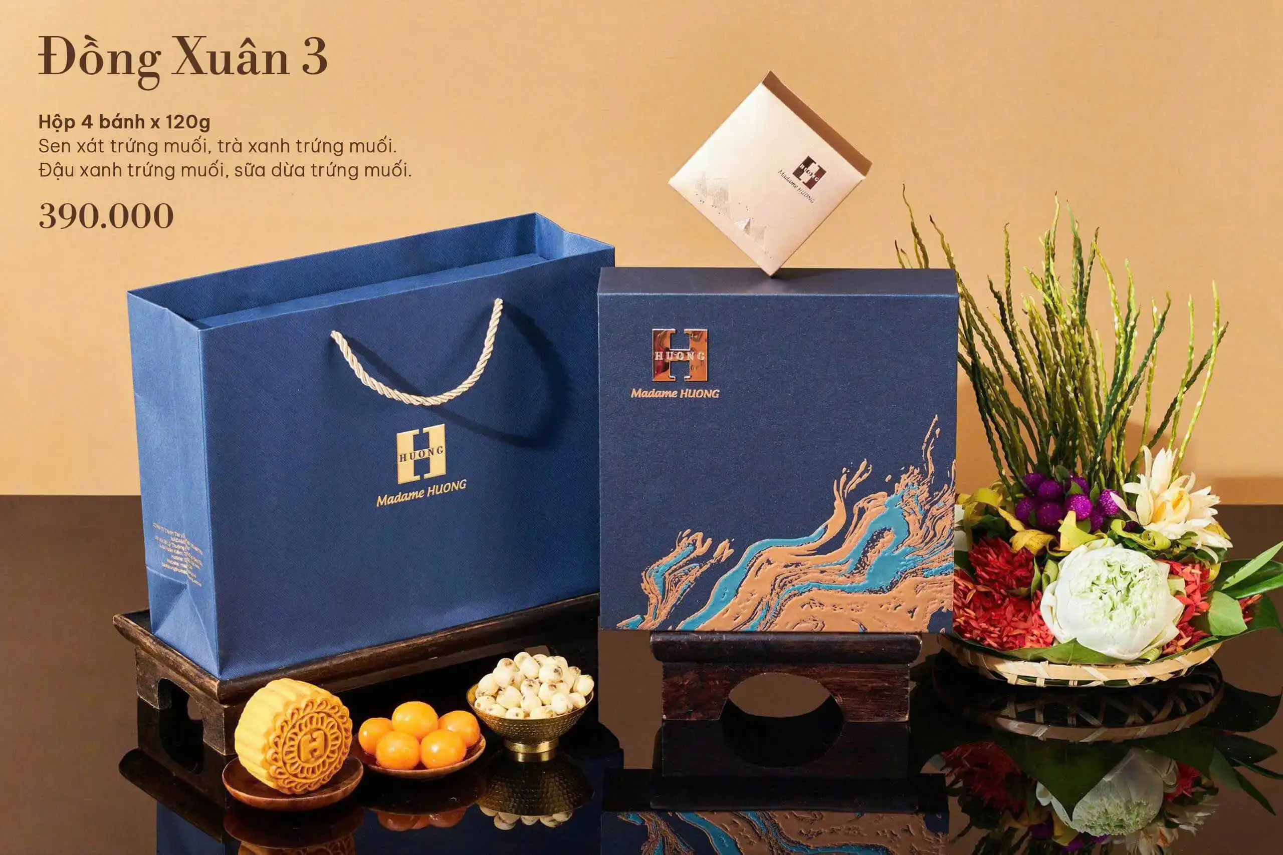 Bánh trung thu Madame Hương 2025 hộp Đồng Xuân 3 Hộp Đồng Xuân 3 bánh trung thu Madame Hương 2025