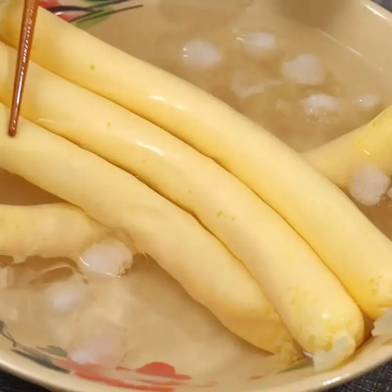 Cách làm hủ tiếu trứng cuộn 11