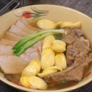 Cách làm hủ tiếu trứng cuộn 15